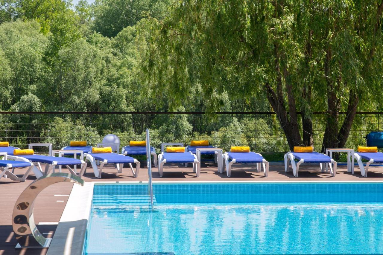 Riverside- Hotel And Mice Chernihiv Exterior photo